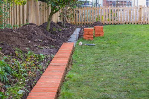 Decorative Landscape Curbing Installation