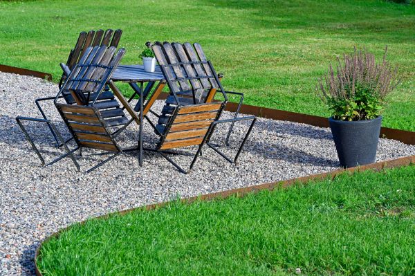 Lawn Edging Service